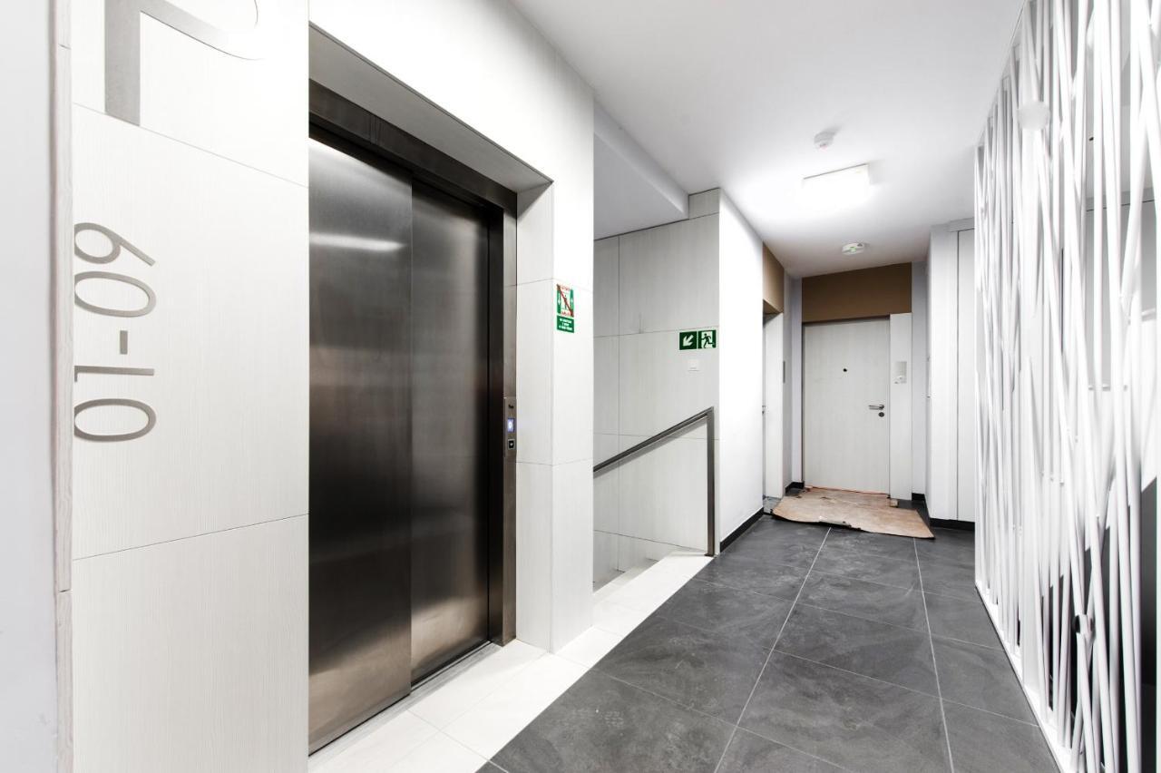 Super Apart Dywizjonu 303 175/8 Apartment Варшава Стая снимка